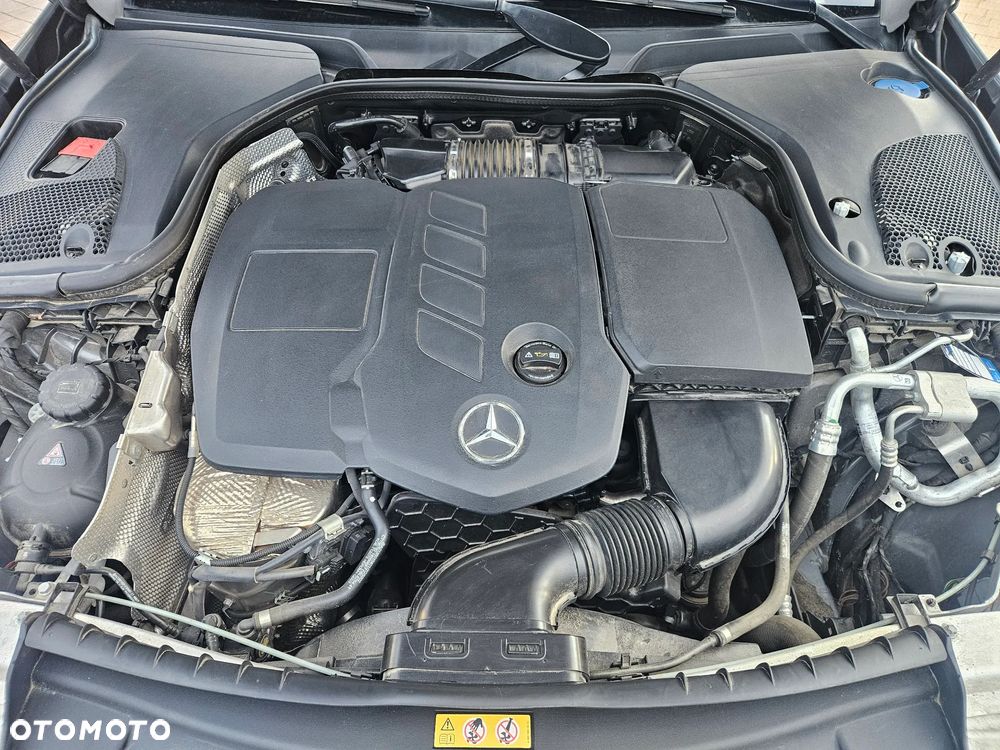 Mercedes-Benz Klasa E 200 d 9G-TRONIC Exclusive - 23