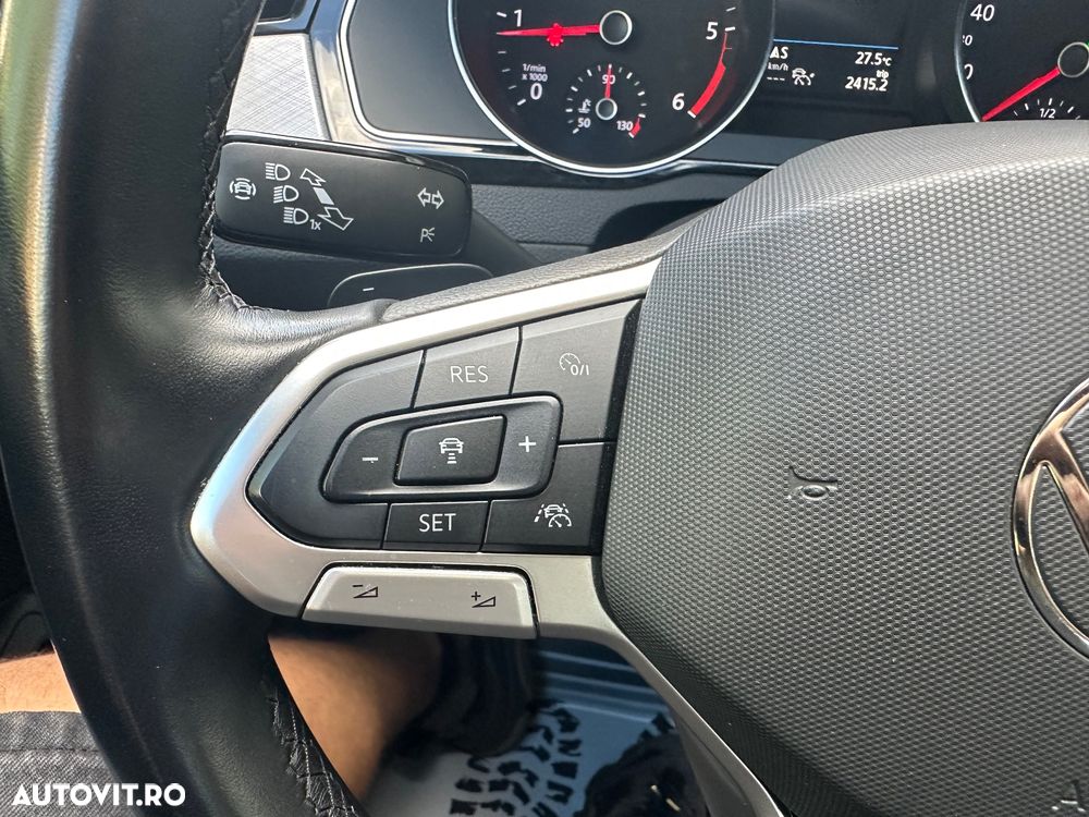 Volkswagen Passat - 18