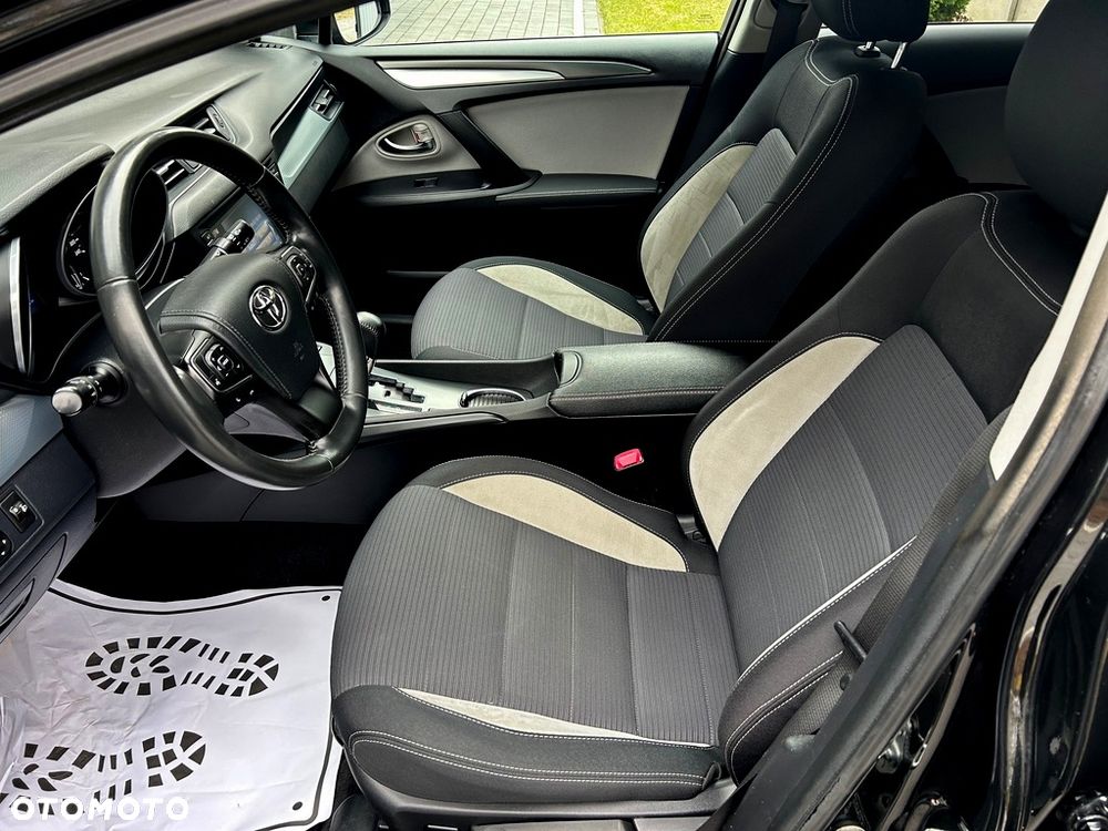 Toyota Avensis Touring Sports 1.8 Multidrive S Executive - 7