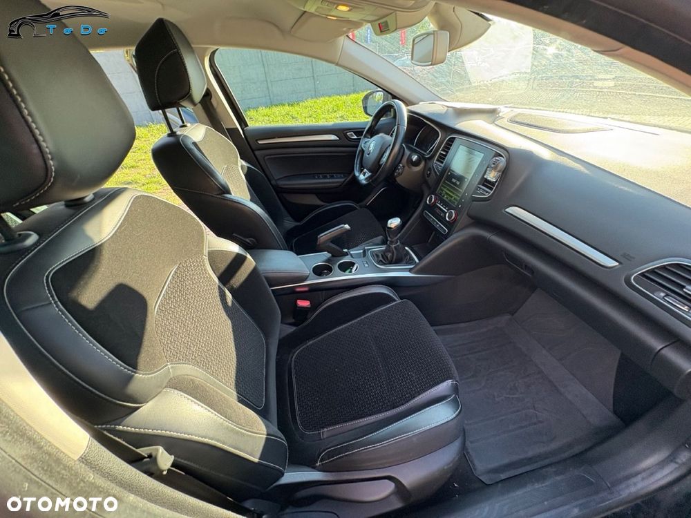 Renault Megane ENERGY TCe 130 Start & Stop Paris - 34
