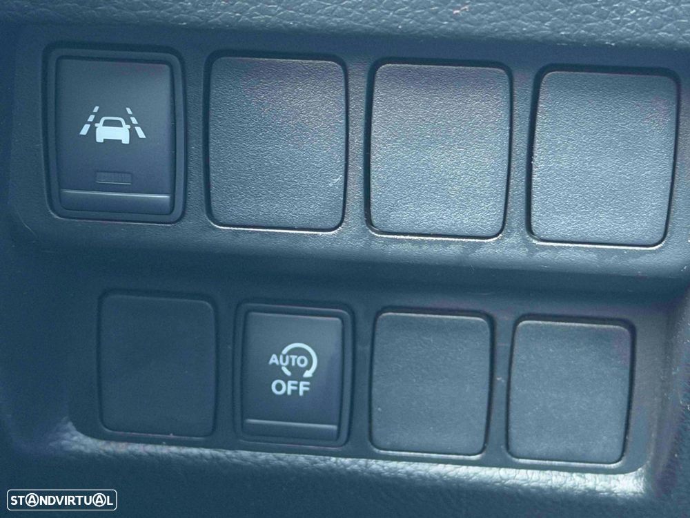 Nissan Qashqai 1.5 dCi N-Connecta - 38