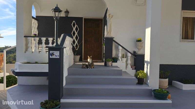 Vivenda com excelentes vistas em local sossegado - Grande imagem: 2/12