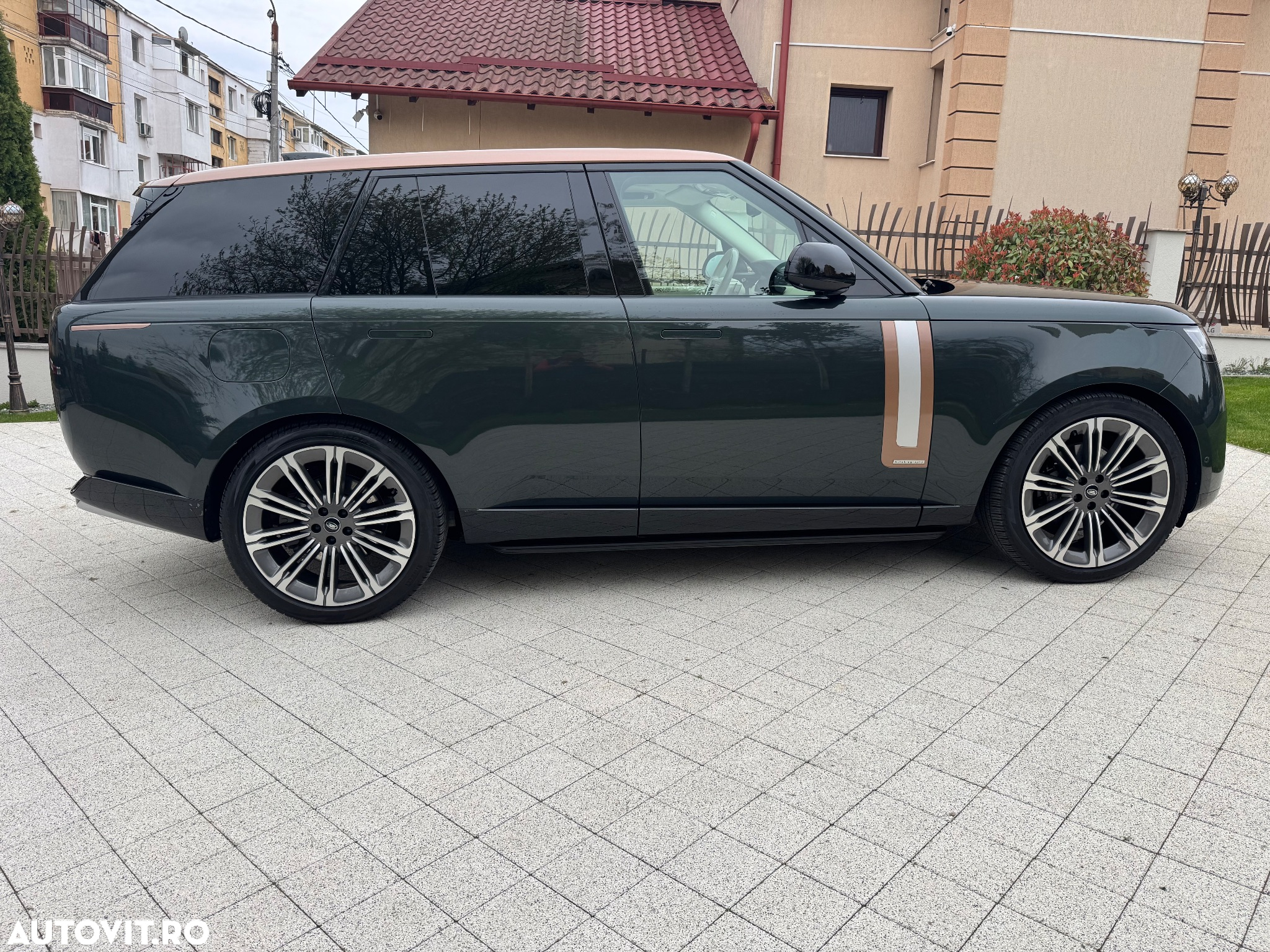 Land Rover Range Rover 3.0 I6 D350 MHEV Autobiography - 13