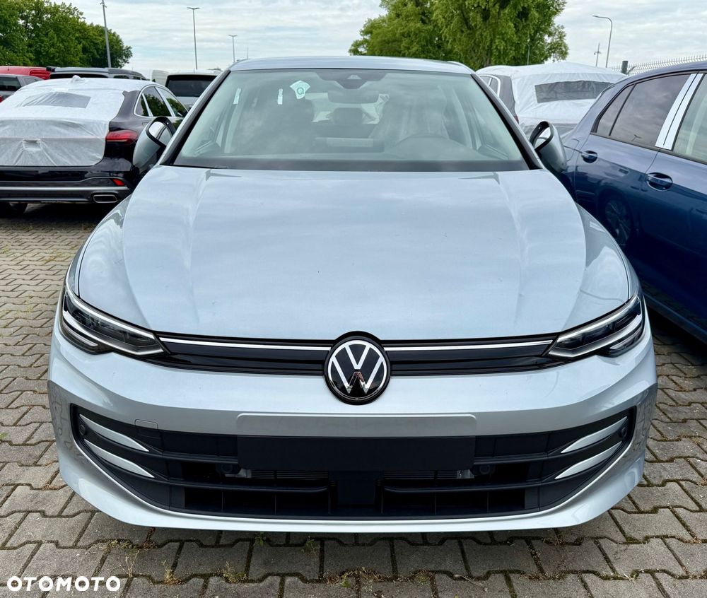 Volkswagen Golf - 16