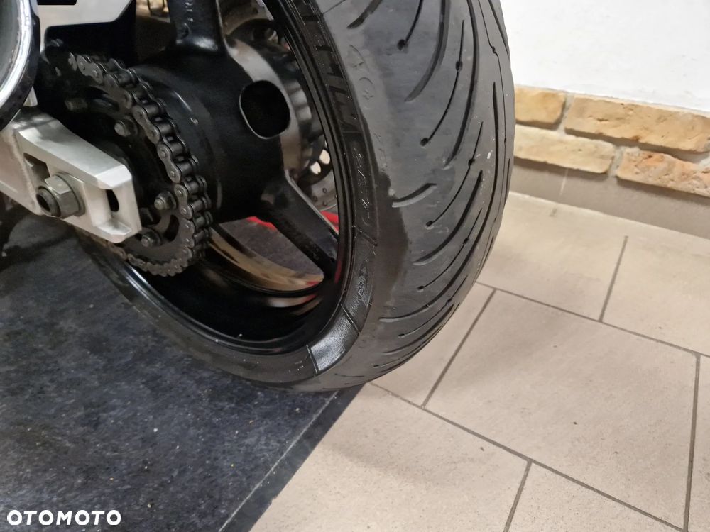 Yamaha XJR - 31