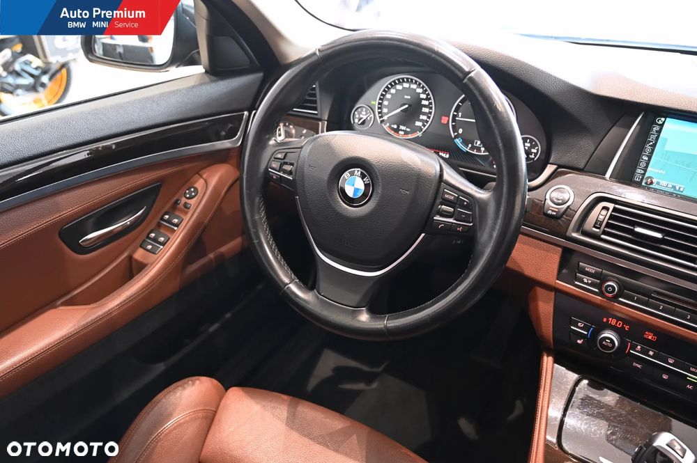 BMW Seria 5 520d - 17
