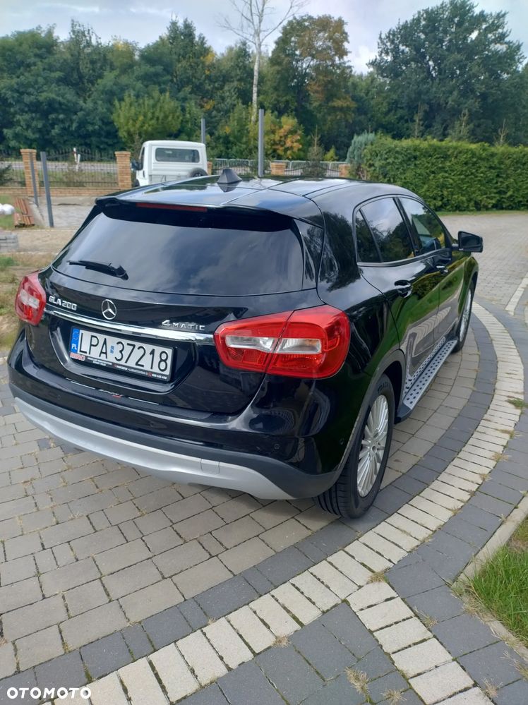 Mercedes-Benz GLA 200 d 4Matic 7G-DCT Style - 7