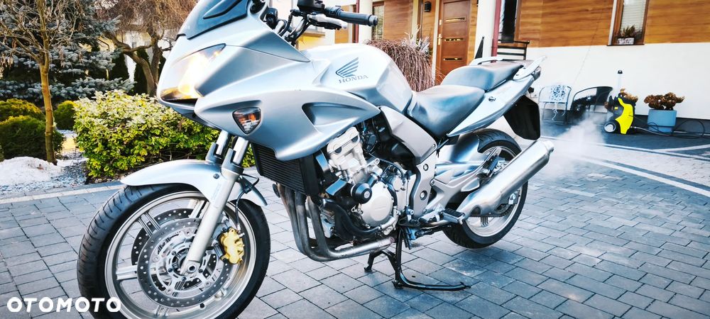 Honda CBF - 4