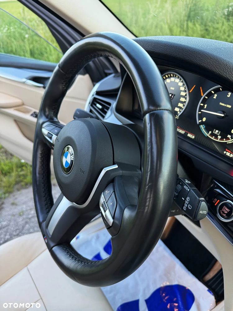 BMW X5 xDrive30d Sport-Aut - 24