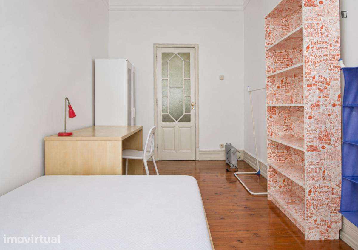 Quarto - localizado em Entrecampos Lisbon - Grande imagem: 4/13