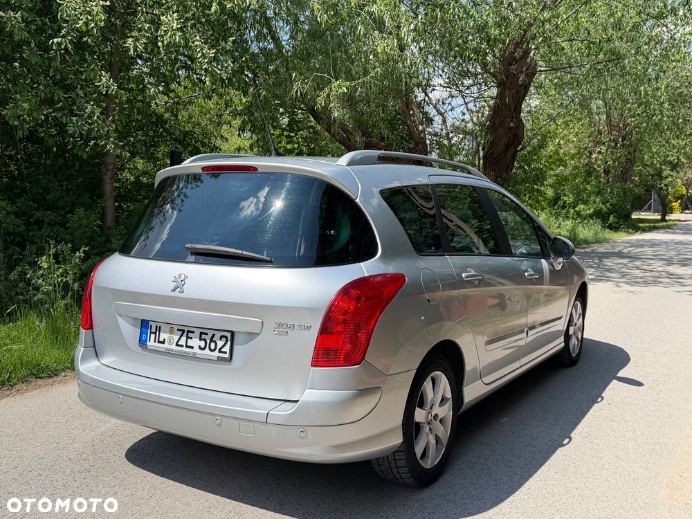 Peugeot 308 e-HDi FAP 110 Stop&Start Family - 3