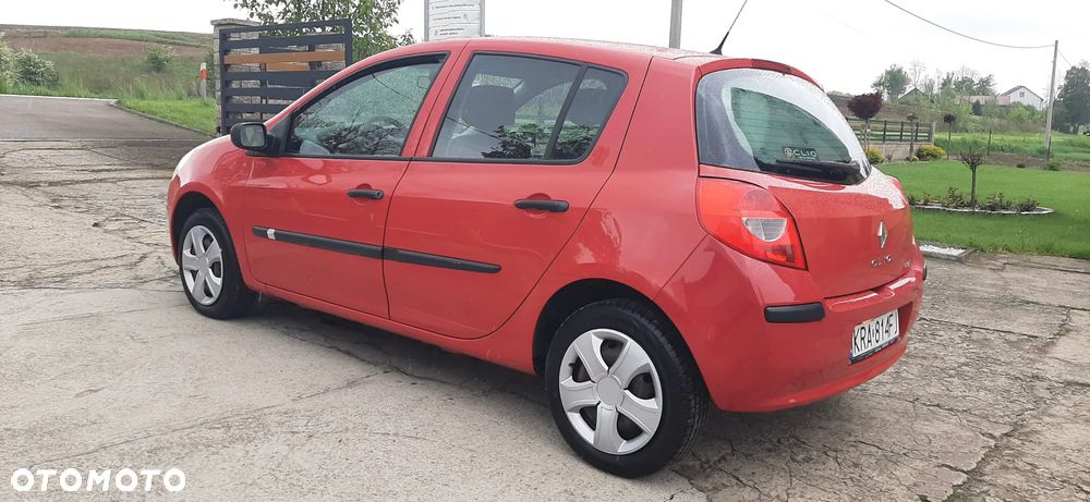 Renault Clio - 27