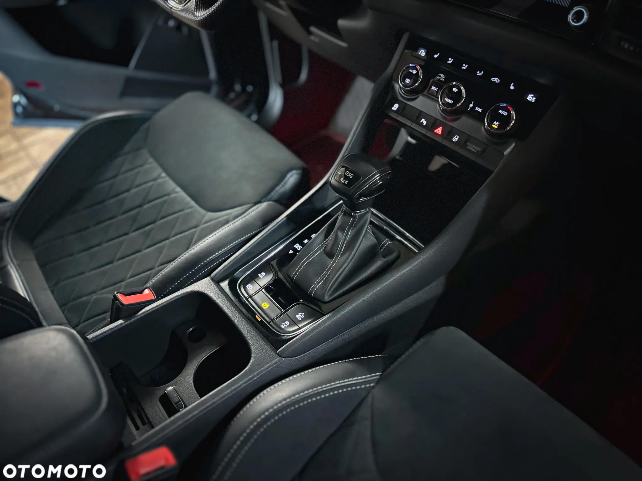 Skoda Kodiaq 2.0 TSI 4x4 Sportline DSG 7os - 13