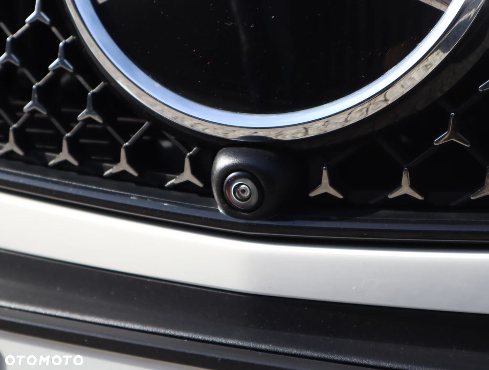 Mercedes-Benz GLC - 15