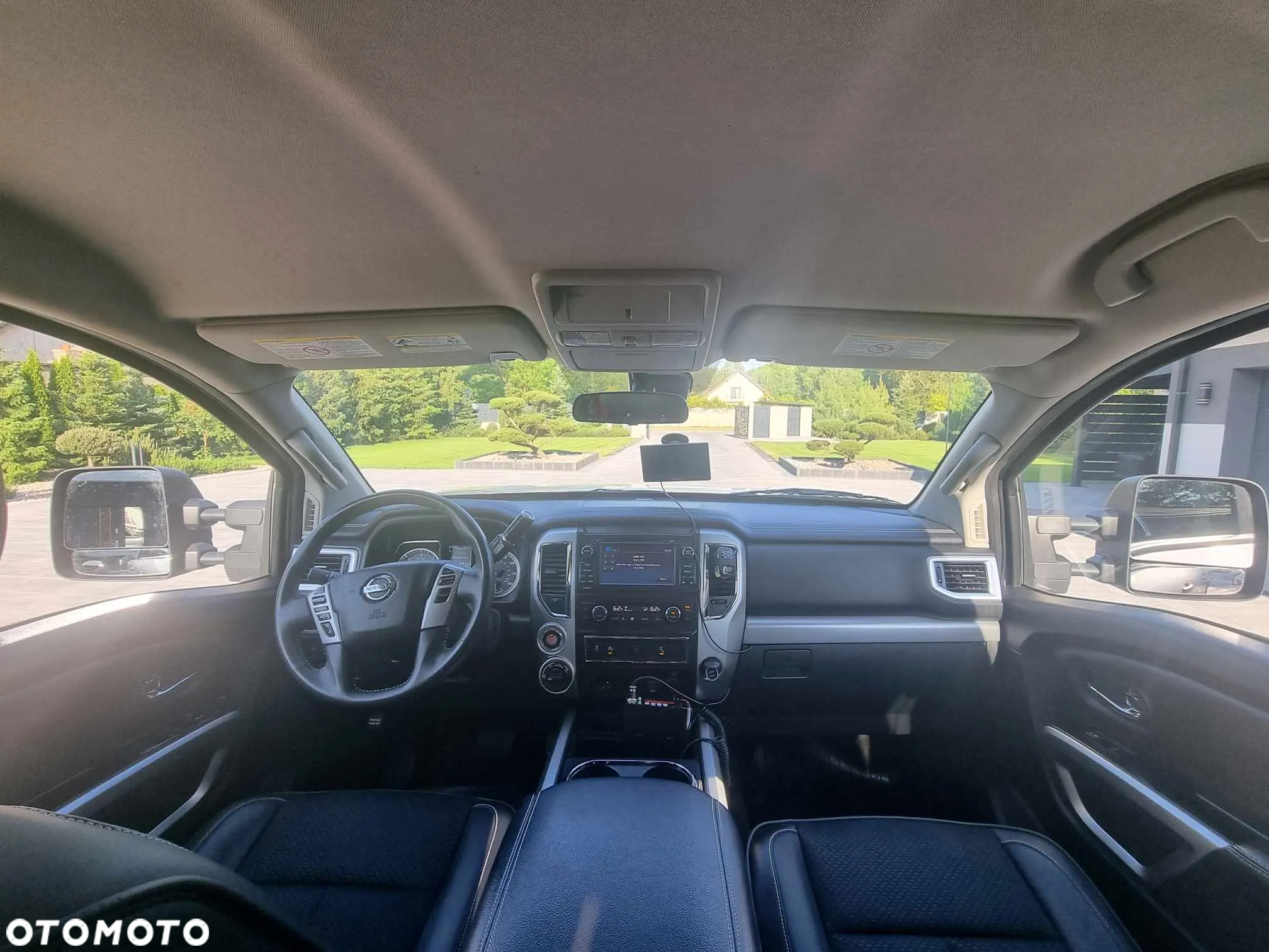 Nissan Titan - 13