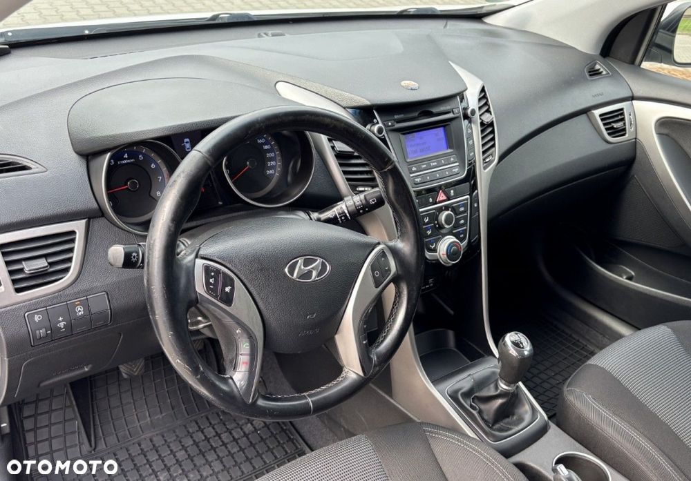 Hyundai i30 - 12