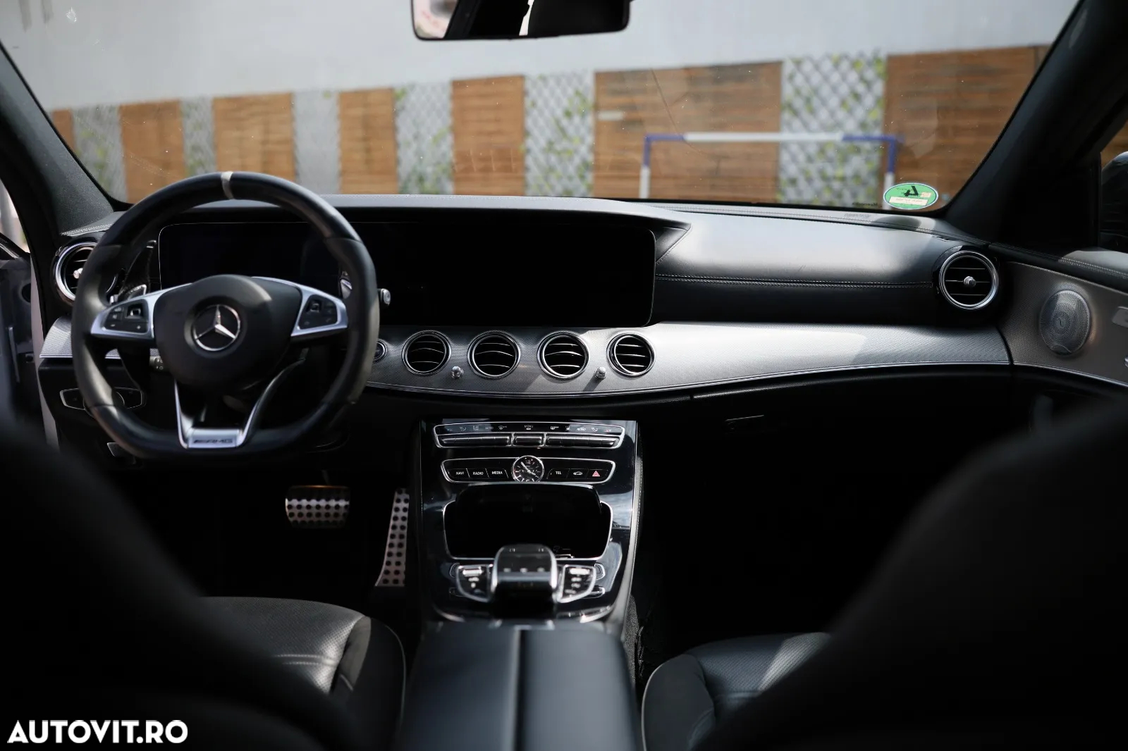 Mercedes-Benz E AMG 63 S 4Matic+ T 9G-TRONIC - 20