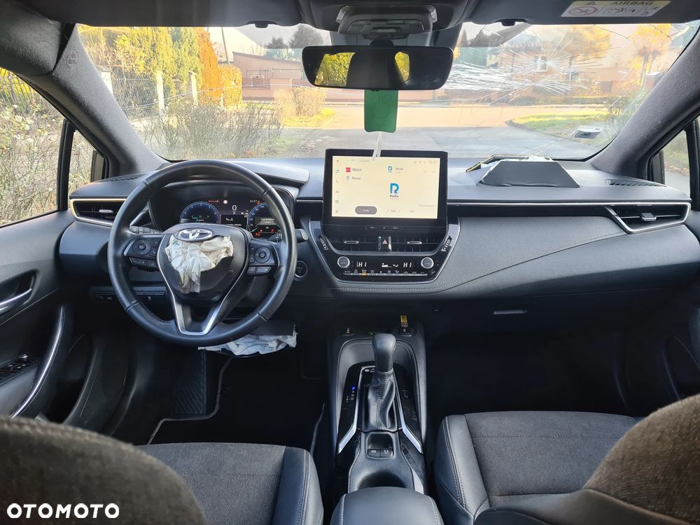 Toyota Corolla 2.0 Hybrid Lounge - 9