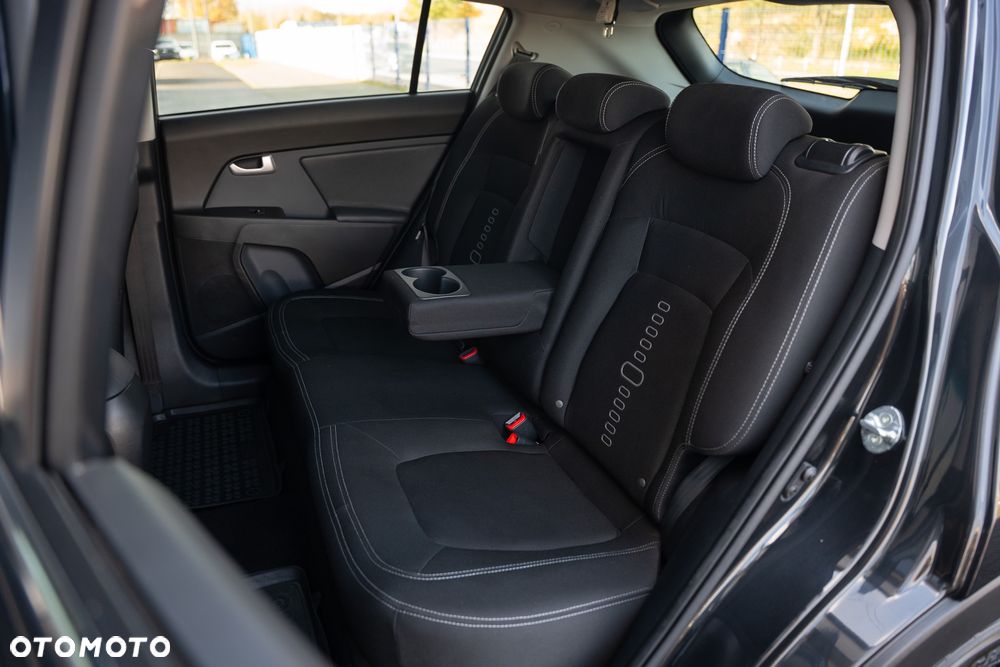 Kia Sportage 2.0 CRDI 184 4WD Automatik Spirit - 34