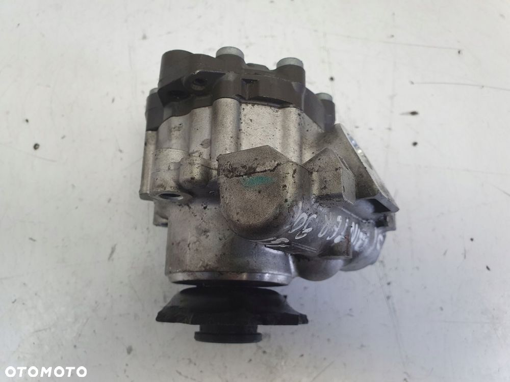 Mercedes Sprinter 906 2.2 CDI POMPA WSPOMAGANIA A0064667801 - 2