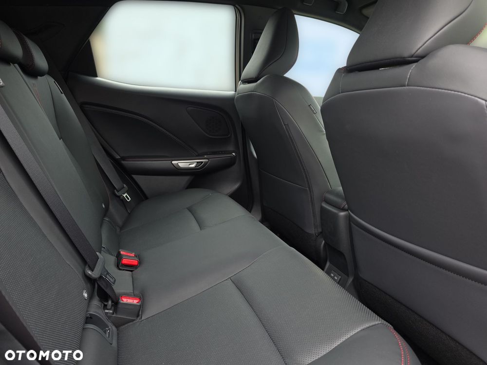 Lexus LBX 1.5 Hybrid Emotion - 24