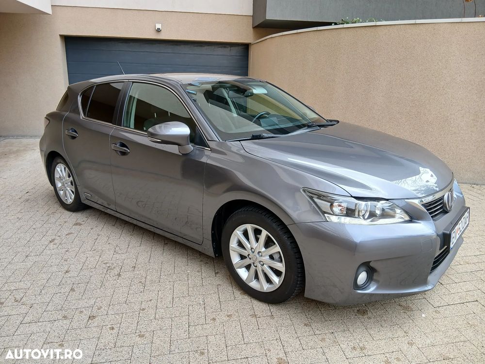 Lexus CT 200h - 2