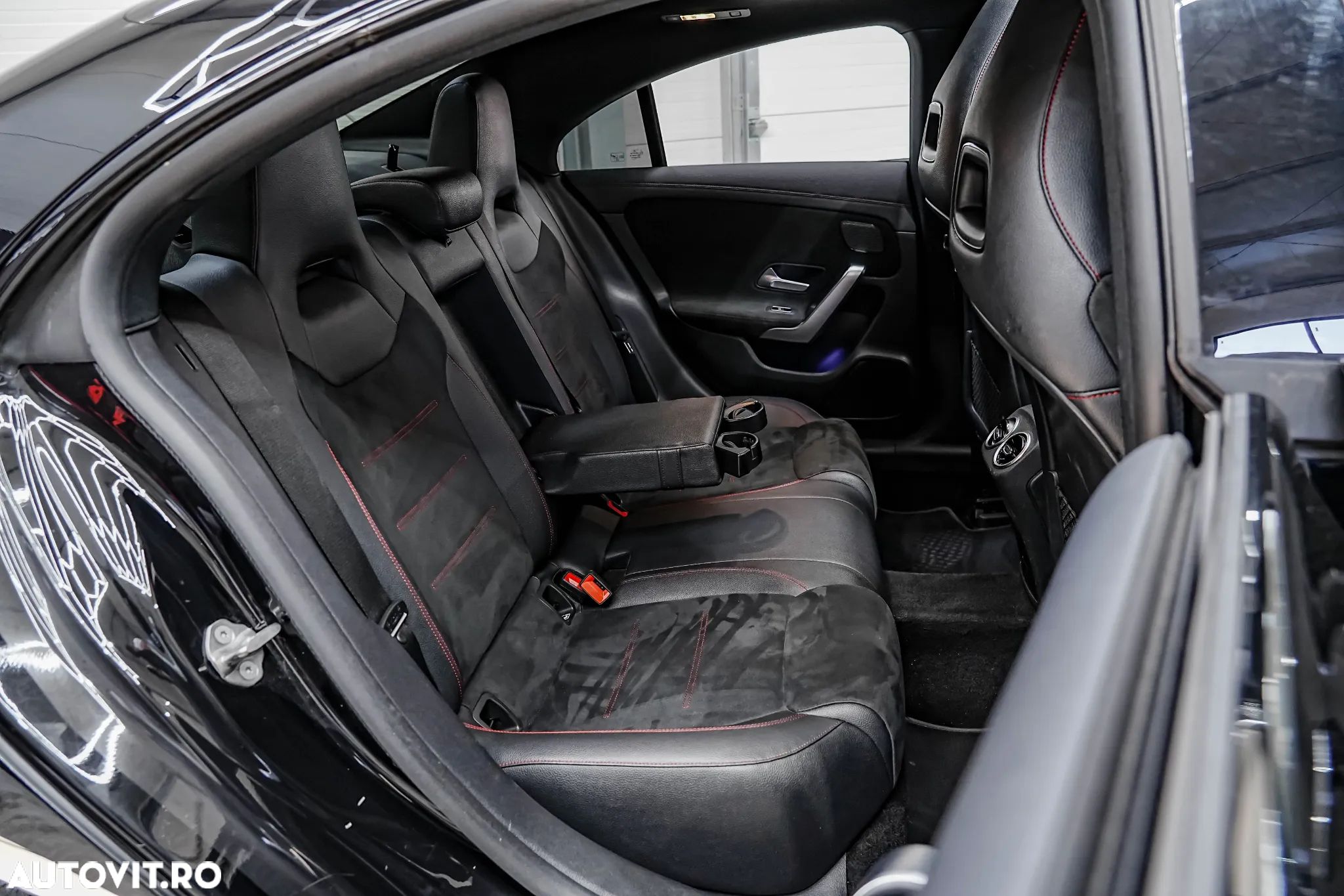 Mercedes-Benz CLA 180 7G-DCT Edition AMG Line - 13