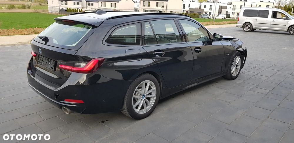 BMW Seria 3 320e M Sport - 2