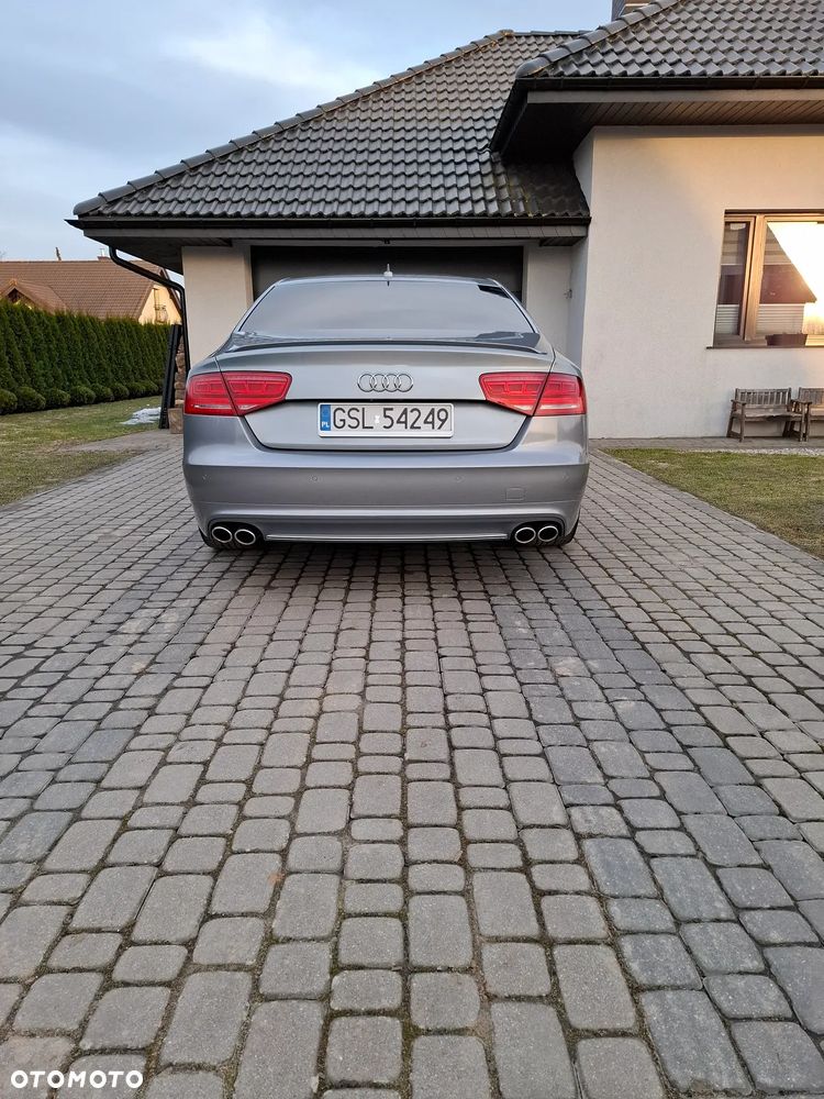 Audi A8 - 5