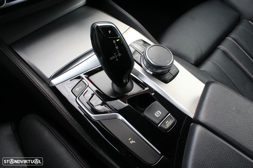 BMW 520 d Line Luxury Auto - 18