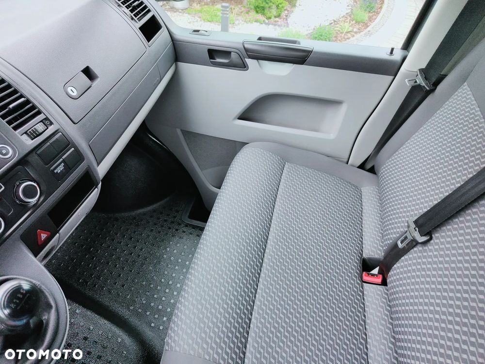 Volkswagen Transporter - 9