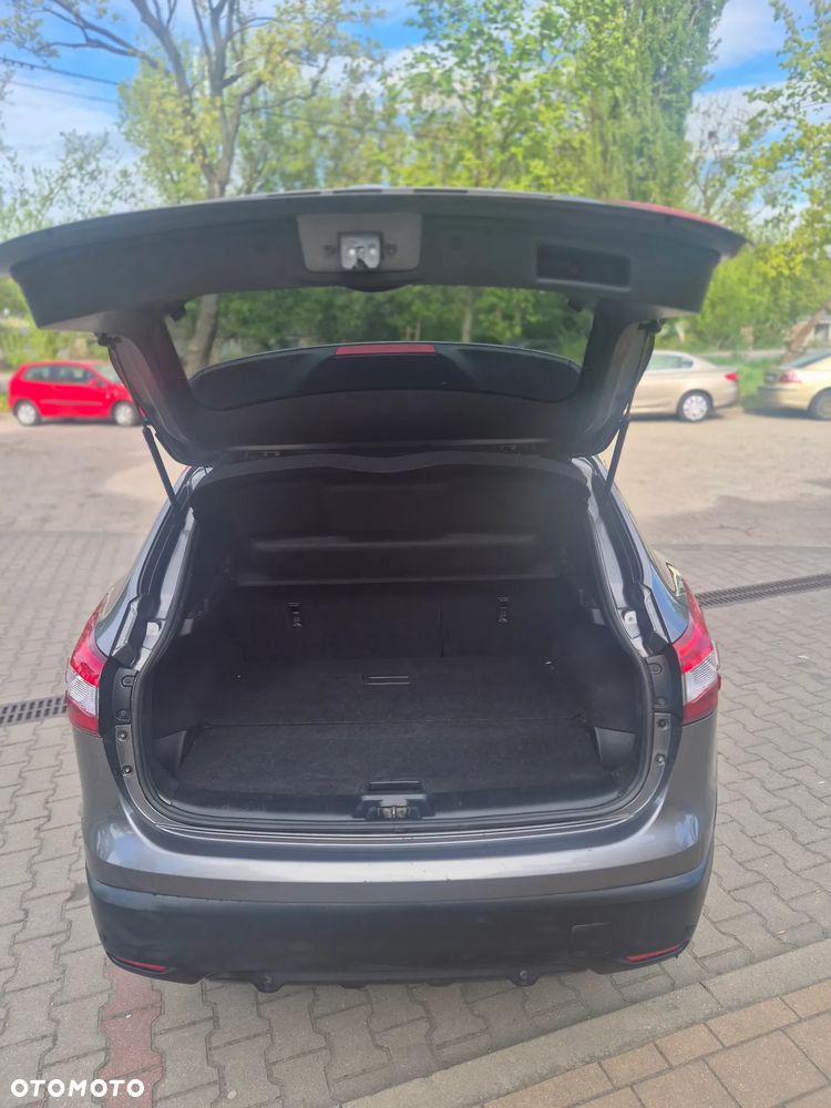 Nissan Qashqai 1.2 DIG-T N-Connecta EU6 - 9