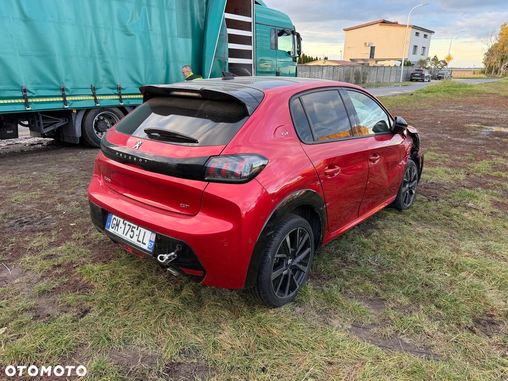 Peugeot 208 - 4