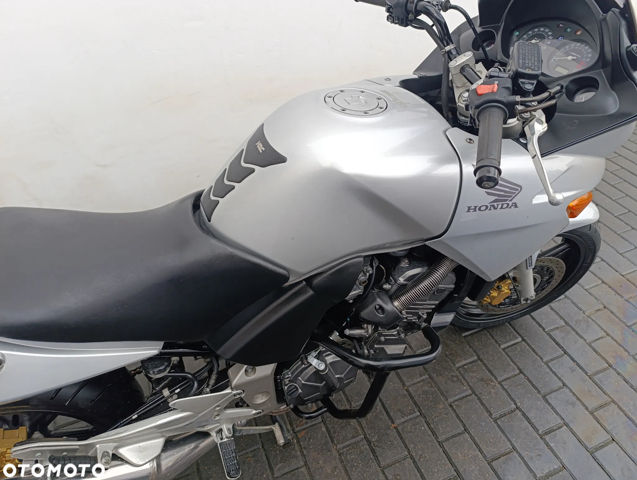 Honda CBF - 26