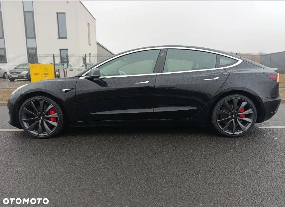 Tesla Model 3 Langstreckenbatterie Allradantrieb Dual Motor - 13
