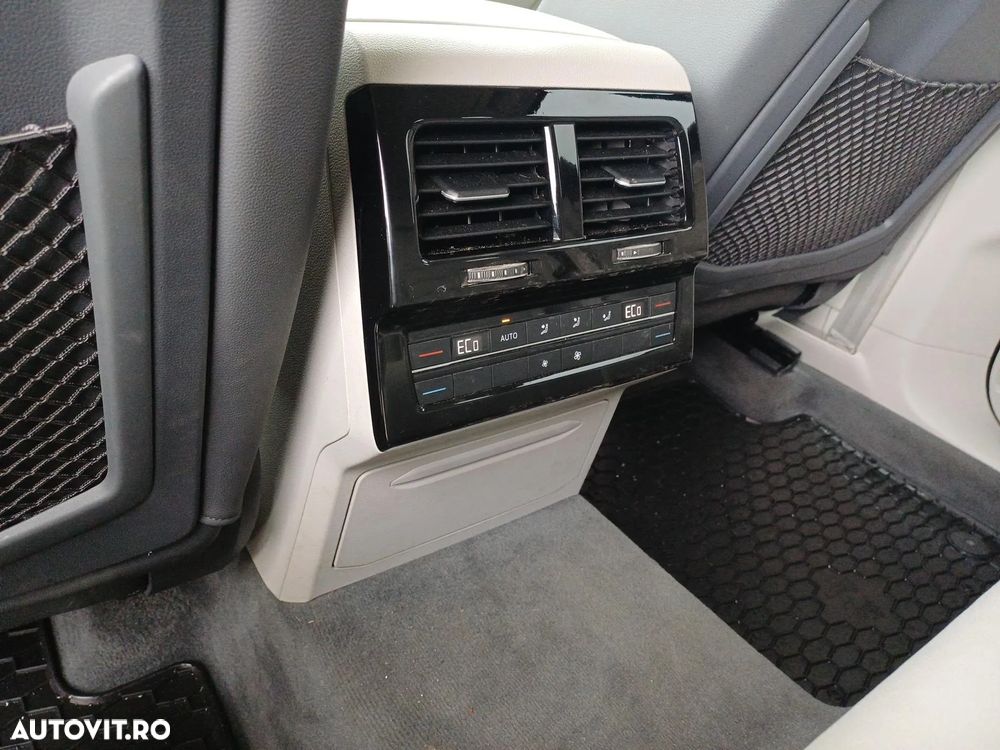 Volkswagen Touareg V6 TDI Atmosphere - 20