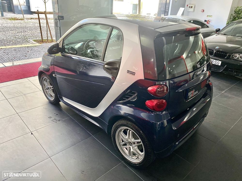 Smart ForTwo Coupé cdi softouch black&white limited dpf - 12
