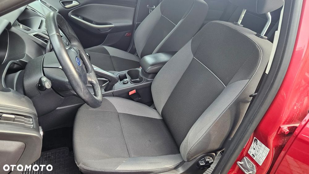 Ford Focus 1.0 EcoBoost Trend - 23