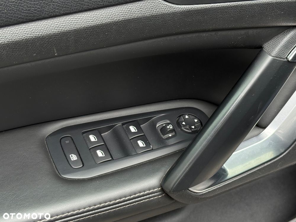 Peugeot 308 BlueHDi FAP 150 EAT6 Stop & Start Allure - 24