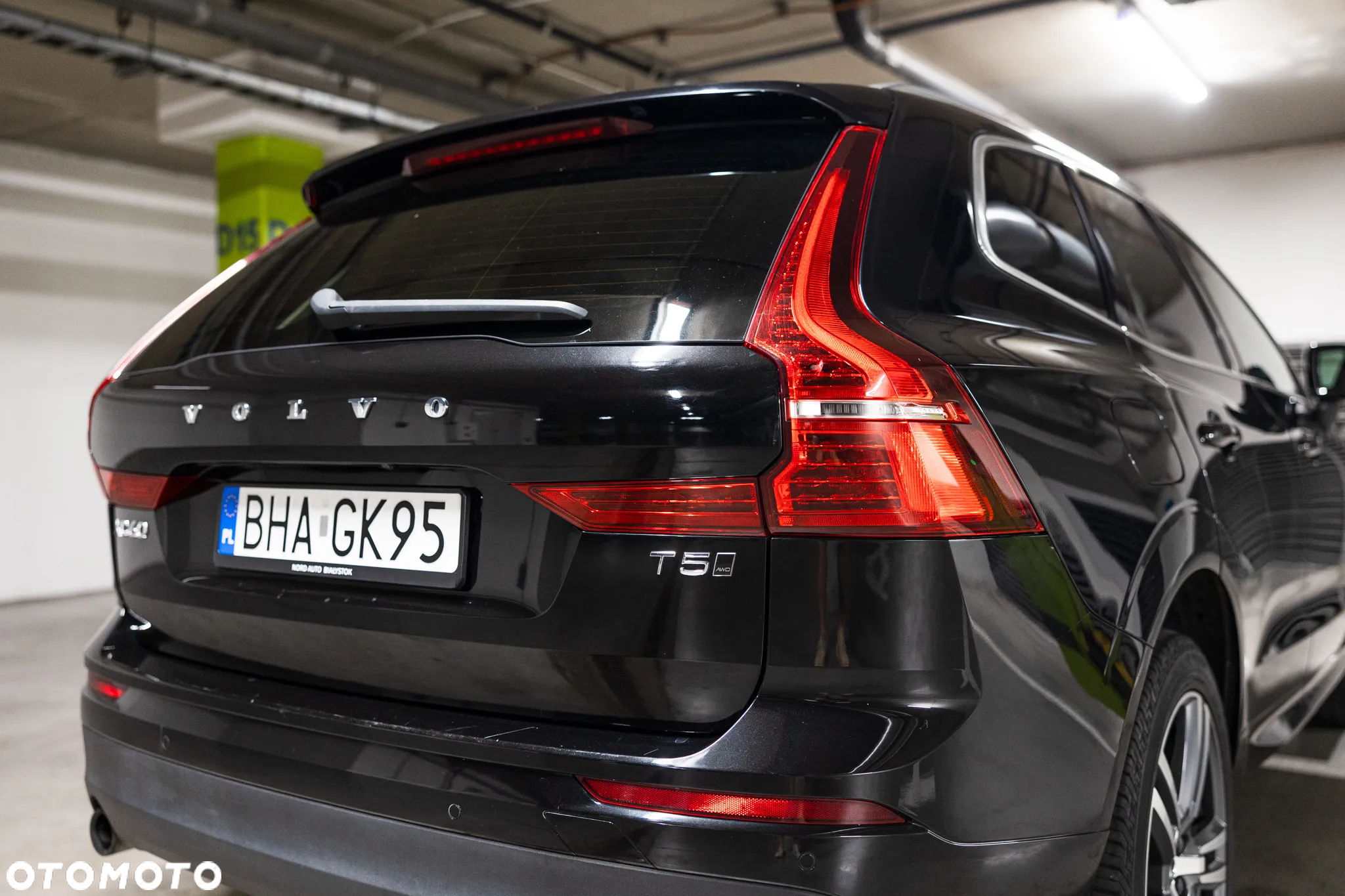 Volvo XC 60 B5 B AWD Ultimate Black Edition - 10