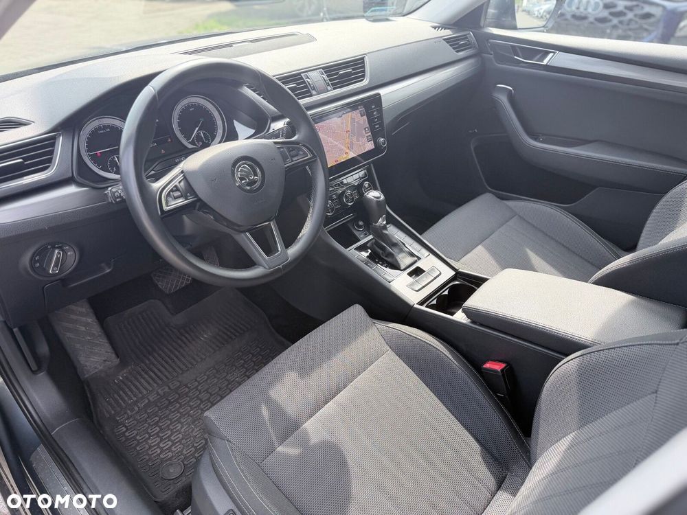Skoda Superb 2.0 TDI SCR Style DSG - 10