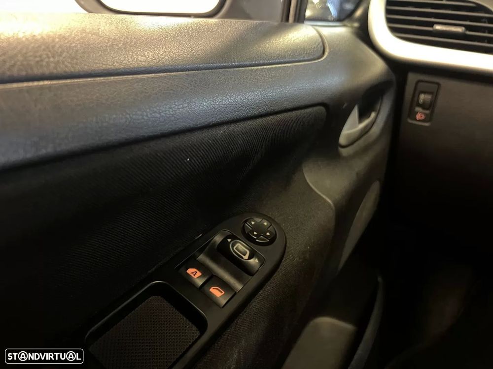 Peugeot 207 1.4 HDi Active - 20
