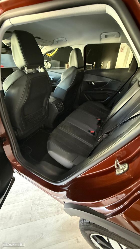 Peugeot 3008 PureTech 130 Stop & Start GPF Crossway - 13