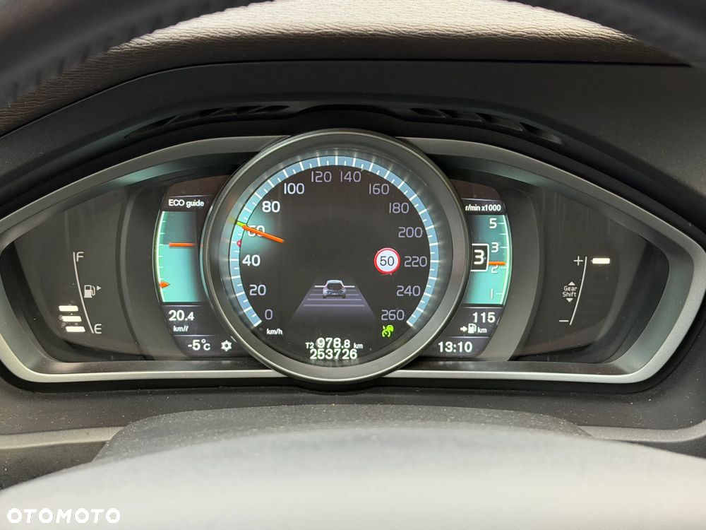 Volvo V40 D2 Inscription - 20