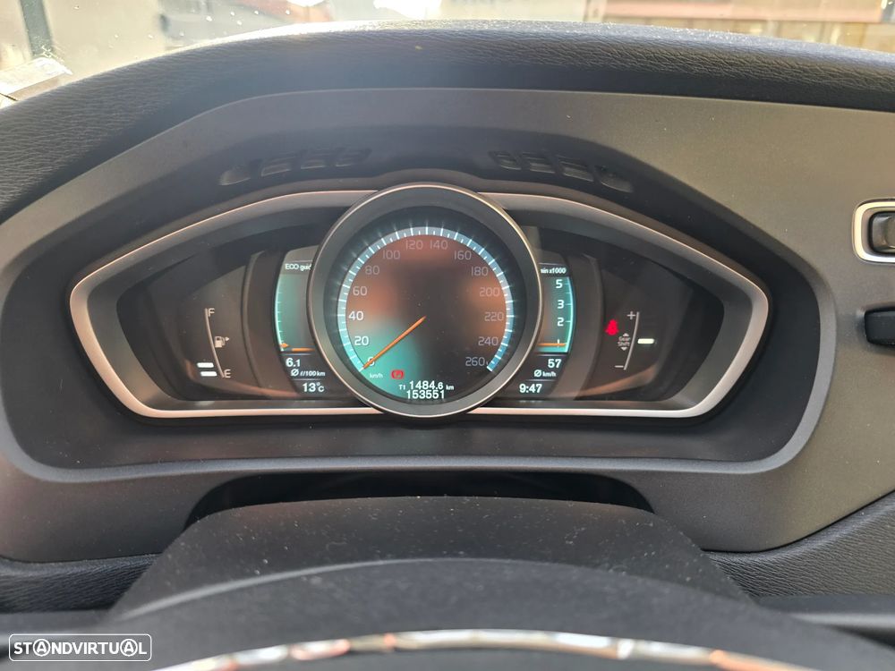 Volvo V40 Cross Country D3 Ocean Race - 11