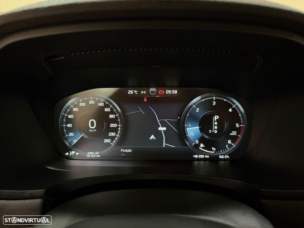 Volvo V90 Cross Country 2.0 D4 Pro AWD Geartronic - 24