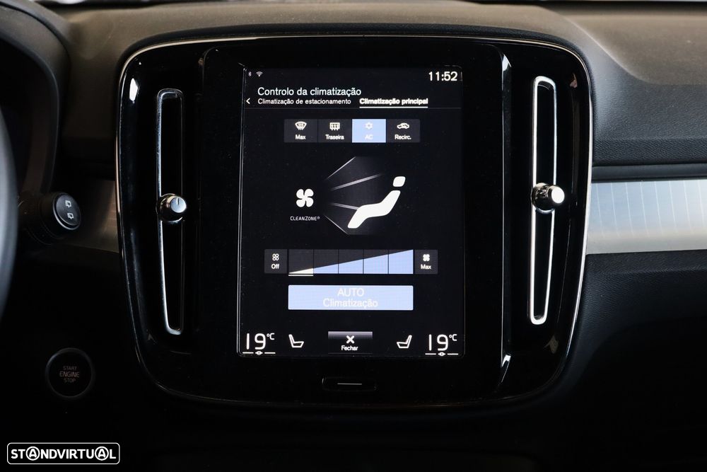 Volvo XC 40 1.5 T2 Plus Dark Auto - 22