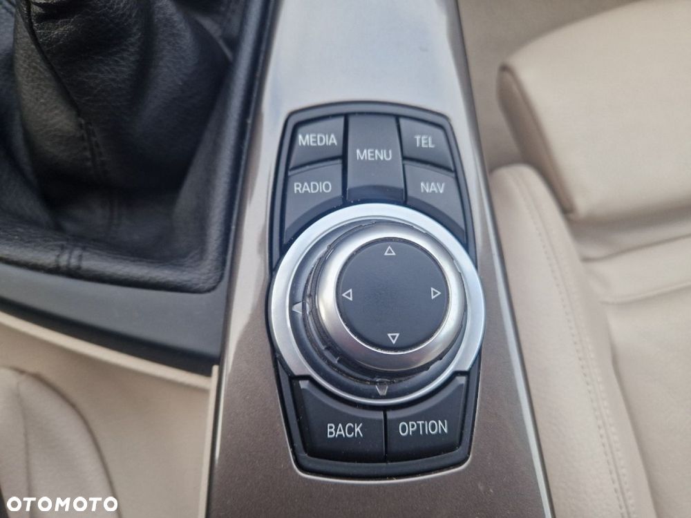 BMW Seria 3 - 16