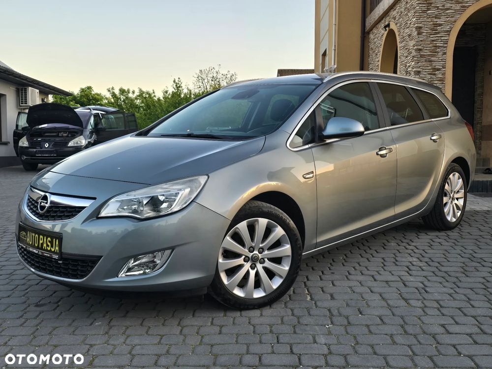 Opel Astra 1.4 Turbo Cosmo - 2