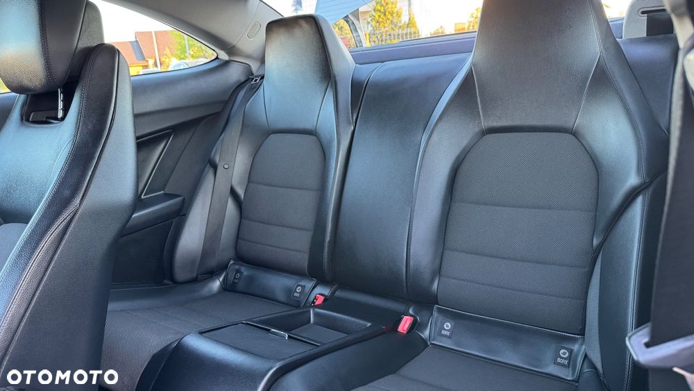 Mercedes-Benz Klasa C 180 BlueEFFICIENCY - 28